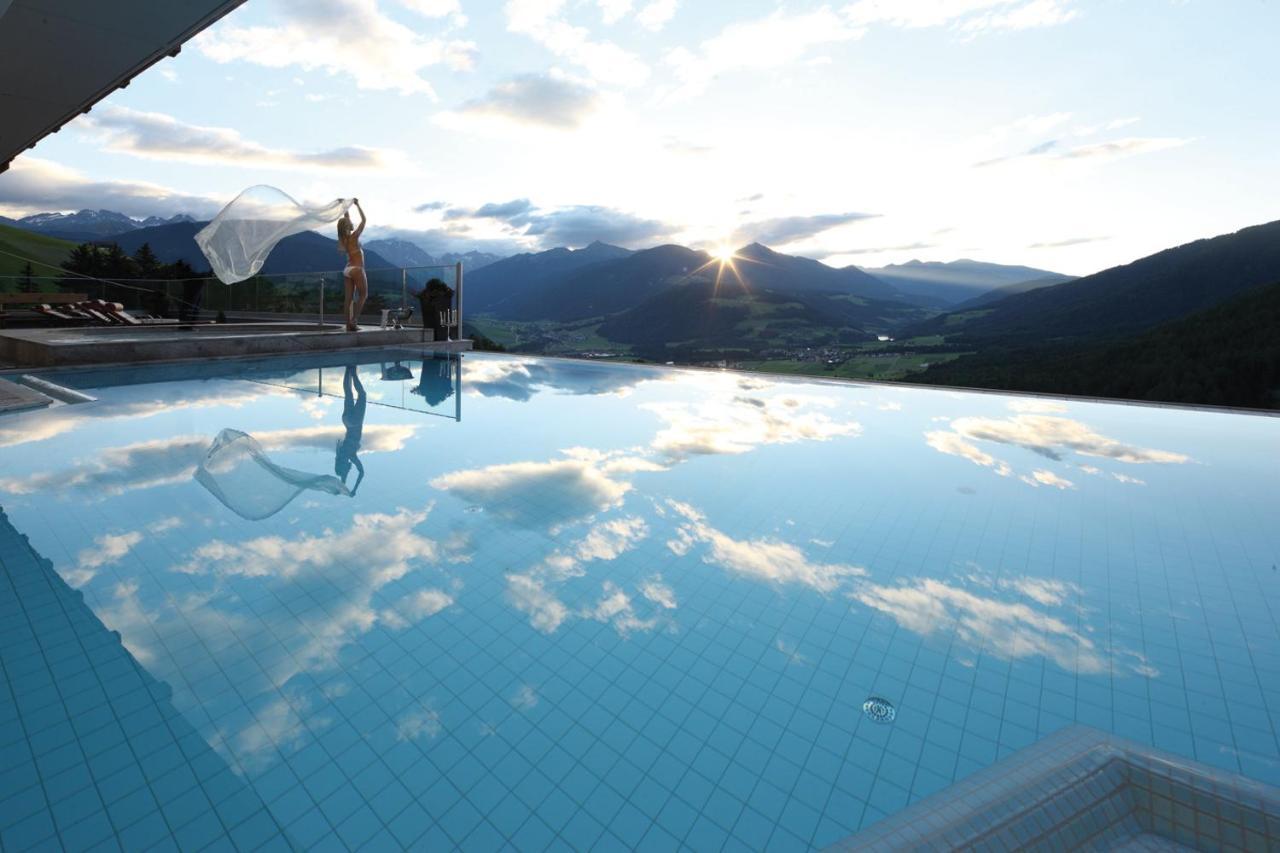 Baerenhotel Valdaora Esterno foto