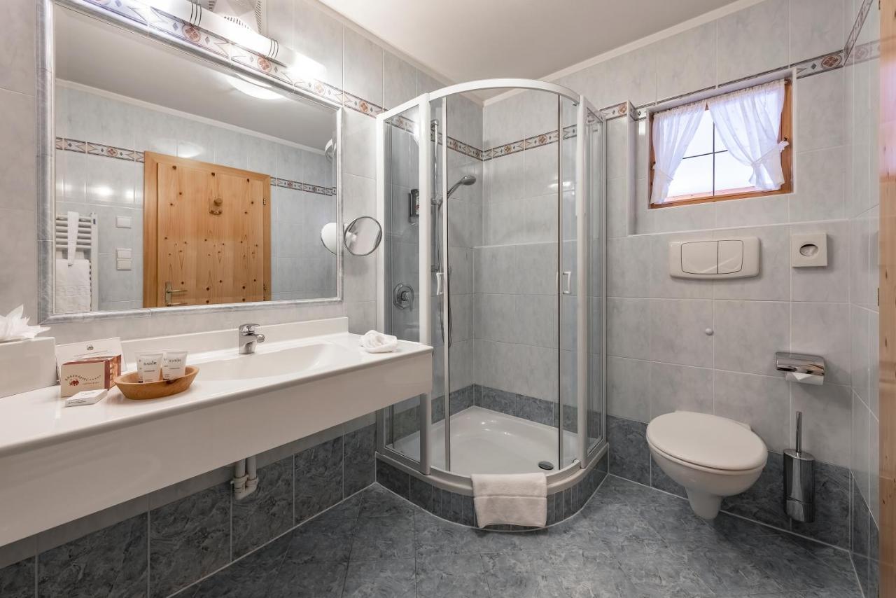 Baerenhotel Valdaora Esterno foto