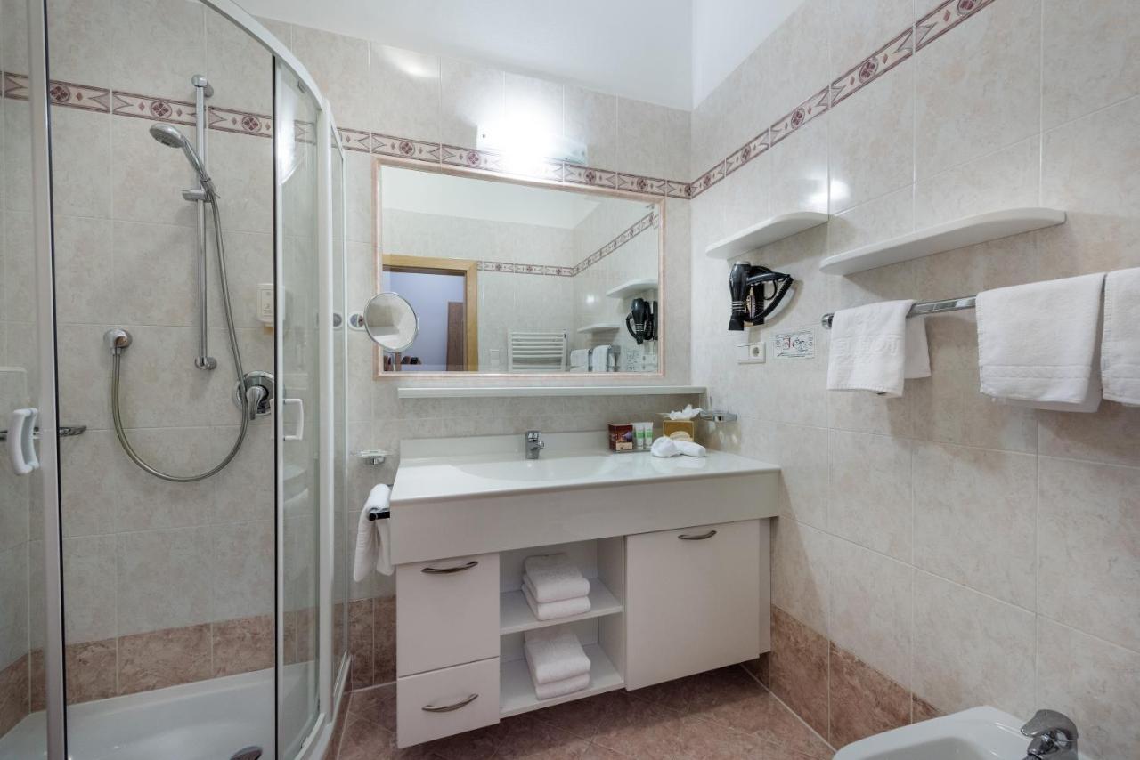 Baerenhotel Valdaora Esterno foto