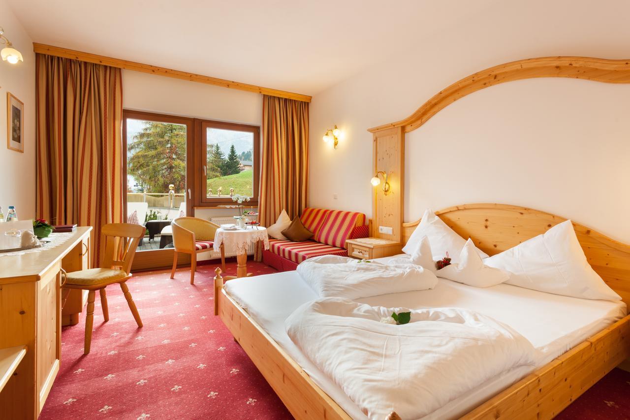 Baerenhotel Valdaora Esterno foto
