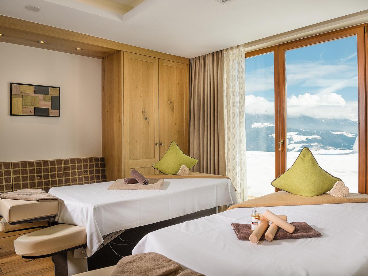 Baerenhotel Valdaora Esterno foto